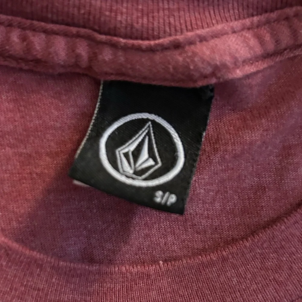 Volcom Tee - Picture 2 of 3